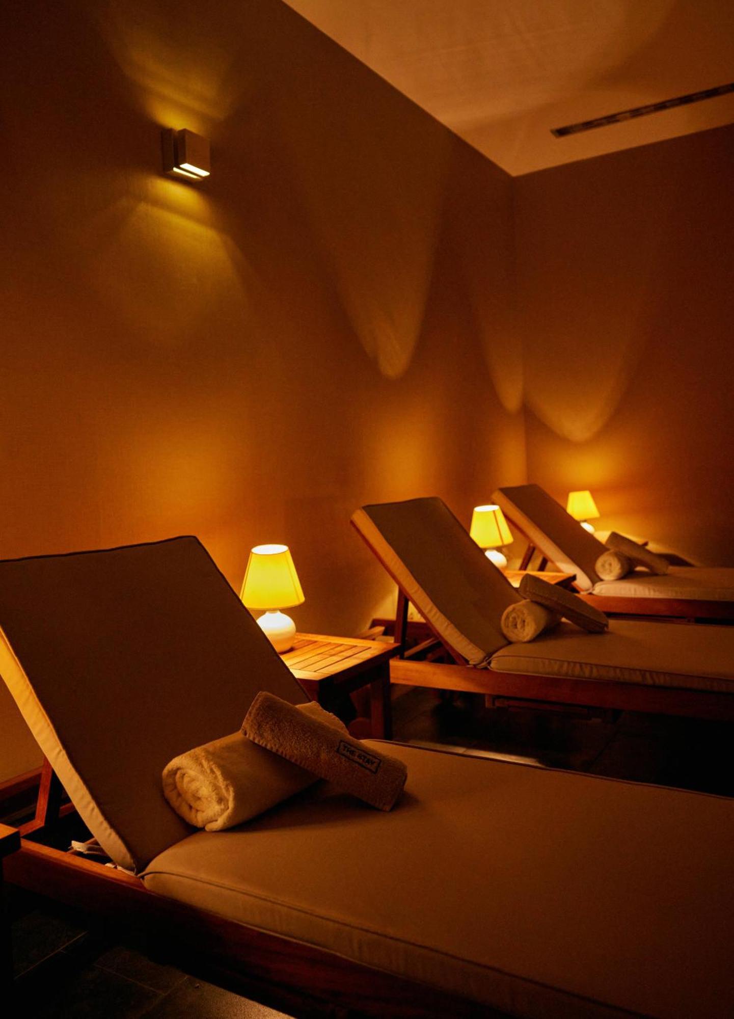 The Stay Boulevard Nisantasi Estambul Exterior foto A room at a spa