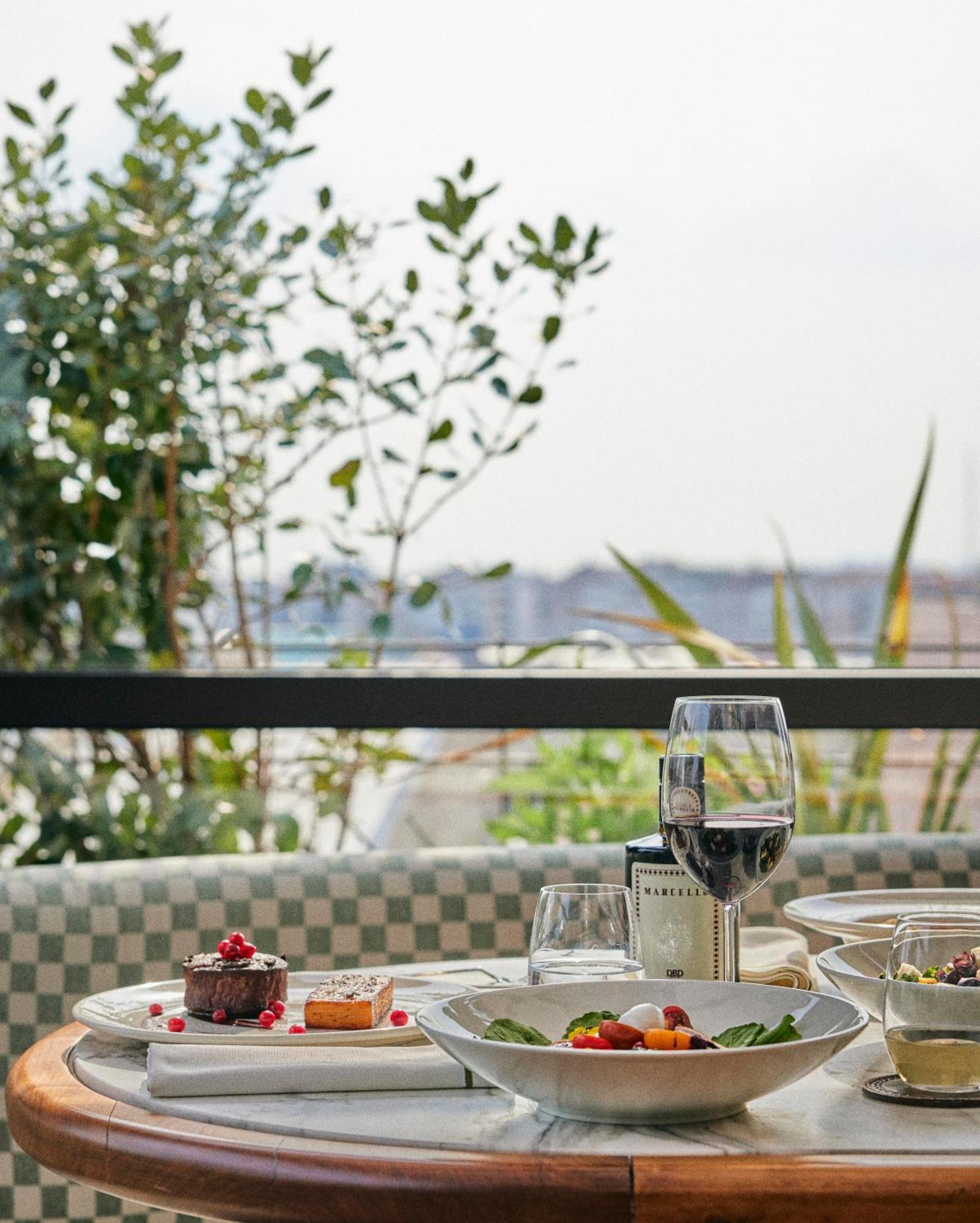The Stay Boulevard Nisantasi Estambul Exterior foto The Terrace